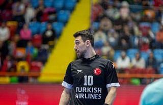 Milli hentbolcu Yakup Yaşar Simsar, CSM Focsani’ye...