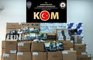 Minibüsten binlerce kaçak sigara çıktı