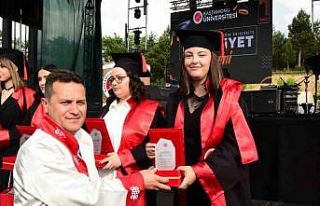 MKE fabrikasındaki patlamada şehit düşen babasının...