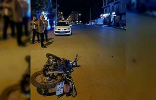 Motosikletin çarptığı adam ağır yaralandı:...