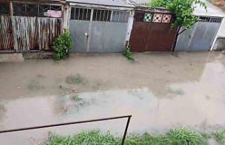 Muratlı’da cadde ve sokaklar göle döndü