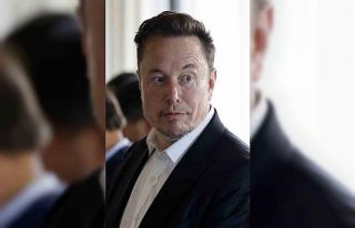 Musk’tan Twitter’a geçici sınırlama