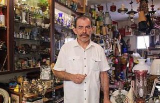 Naftalin kokulu meslek: Antikacılık