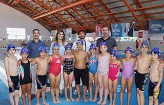 Nazilli’de Yüzme Bilmeyen Kalmasın projesi devam...