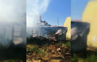 Odunlukta korkutan yangın