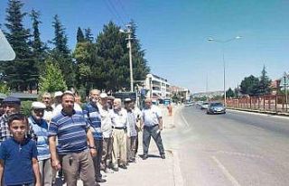 Ölümlü kazalara dur demek için alt veya üst geçit...