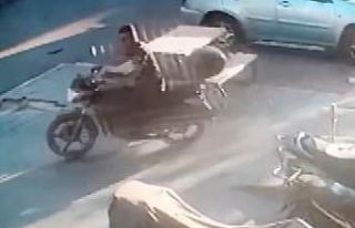 Önce gözlem yaptı, sonra park halindeki motosikleti...