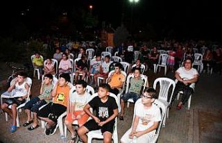 Osmaniye’de mahalle sinema gösterimleri başladı