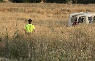 Otomobil ile işçi servisi çarpıştı: 8 yaralı