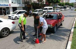 Otomobilin çarptığı yaya yaraladı