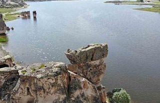 (ÖZEL) Frig Vadisi’nin gözdesi ‘Emre Gölü’...