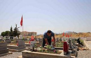 (ÖZEL HABER) Deprem bölgesinde acılar hala taze