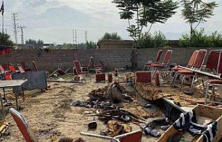 Pakistan’da parti kongresi saldırısında ölü...