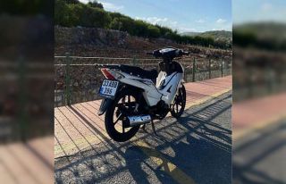 Park halindeki motosiklet çalındı