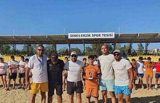 Plaj futbolunda şampiyon Sakin Şehir Seferihisar...