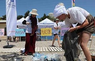 "Plastiksiz Kıyılar, Plastiksiz Sular Projesi"...