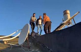 Polisten kaçan şahıs çatıda yakalandı