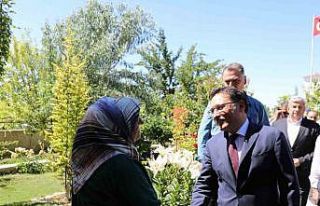 Protokolden 15 Temmuz şehidinin ailesine ve mezarına...