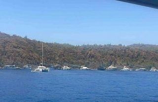 Rodos Adası’ndaki yangınlar Marmaris koylarındaki...