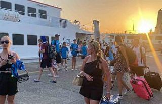 Rodos Adası’ndaki yangınlar sebebi ile tahliye...