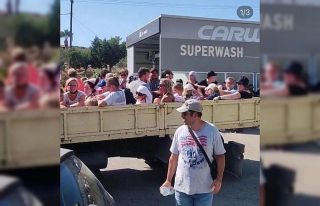 Rodos’taki yangından tahliye edilen turistler Fethiye’ye...