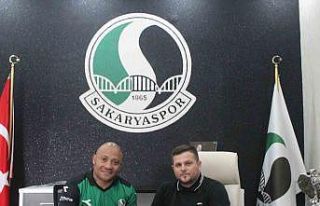 Sakaryaspor, Dino Ndlovu’yu kadrosuna kattı
