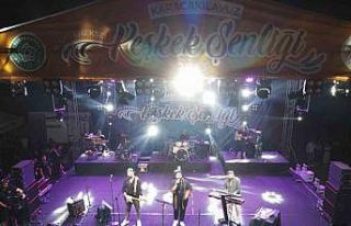 Sakiler grubu Tekirdağ’da konser verdi