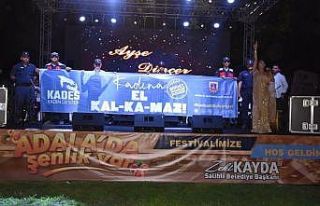 Salihli’de jandarma ekiplerinden ’Kadına El Kalkmaz”...