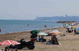 Samsun plajları hareketlendi