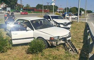 Samsun’da iki otomobil çarpıştı: 4 yaralı