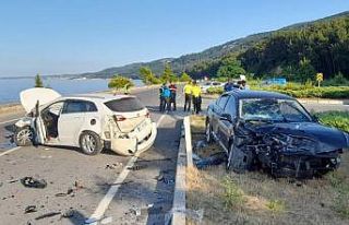 Samsun’da iki otomobil çarpıştı: 5 yaralı