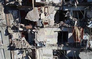 Sanıklar tahliye edildi, depremde ailesini kaybeden...