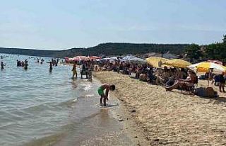 Saros’a tatilci akını, köyün nüfusu ilçeyi...