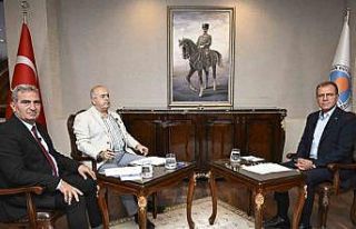 Seçer: "Mersin’de yaşamak bir ayrıcalık"