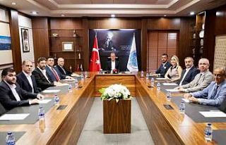 Seçer: "Resmi nüfusumuz 2 milyona yaklaştı”