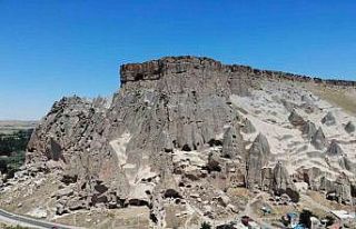 Selime Katedrali ihtişamıyla yerli ve yabancı turistleri...