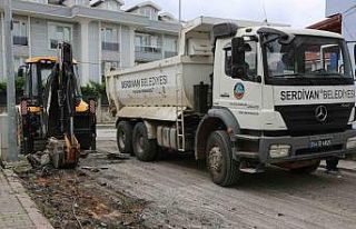 Serdivan’da cadde ve sokaklar yenileniyor