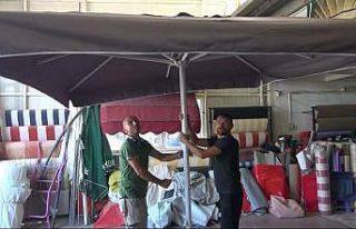 Sıcak havalar en çok onlara yaradı, taleplere yetişmek...