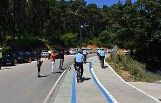 Sinop’ta bisikletli polis timleri göreve başladı