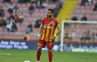 Sivasspor, Emrah Başsan ile ilgileniyor