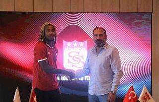 Sivasspor, Gerson Rodrigues’i renklerine bağladı