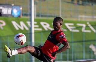 Sivasspor yeni sezona iddialı hazırlanıyor