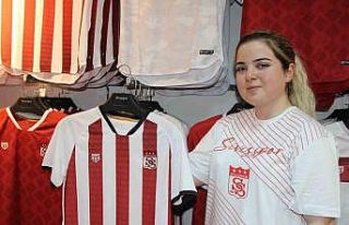 Sivasspor’un yeni sezon formaları tanıtıldı