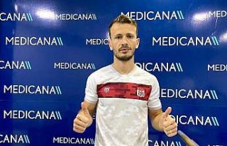 Sivasspor’un yeni transferi Abdulkadir Parmak sağlık...