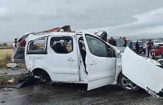 Sivas’ta feci kaza, ölü ve yaralılar var