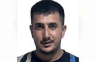 Sokak ortasında kadını döverek bayıltan zanlı...