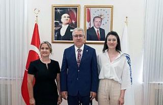 Sosyal bilimcilerden “sandviç kuşağı” araştırması