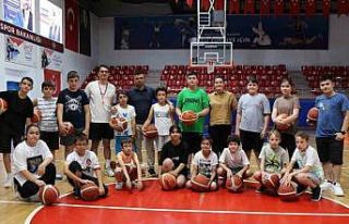 Spor salonları çocuklarla doldu