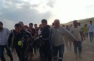 Suda kaybolan gencin cansız bedenine ulaşıldı