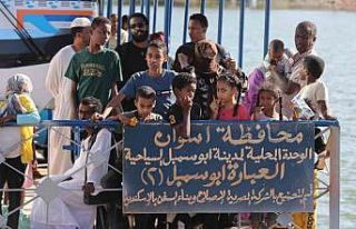 Sudanlı yetkililer ile RSF güçleri Cidde’de bir...